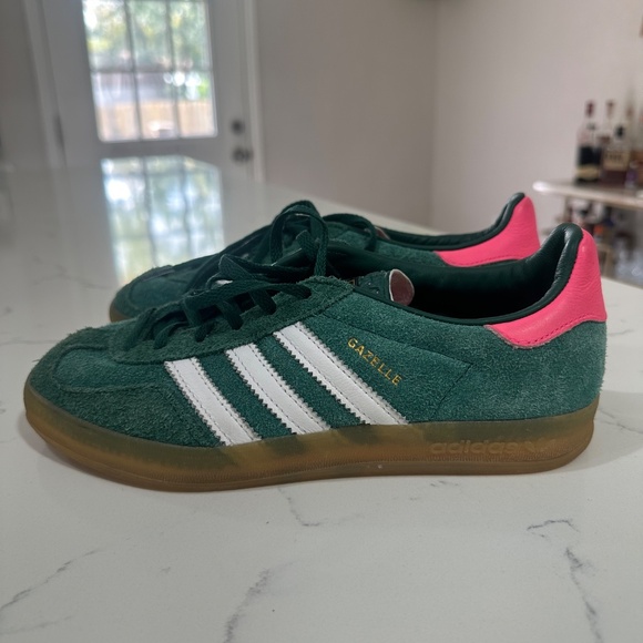 Adidas women gazelle - size 6.5 women - Picture 2 of 4